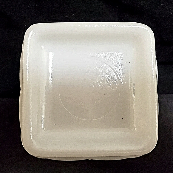 Anchor Hocking (?) Milk Glass Pedestal Planter/Vase/Candy Dish - Picture 7 of 12